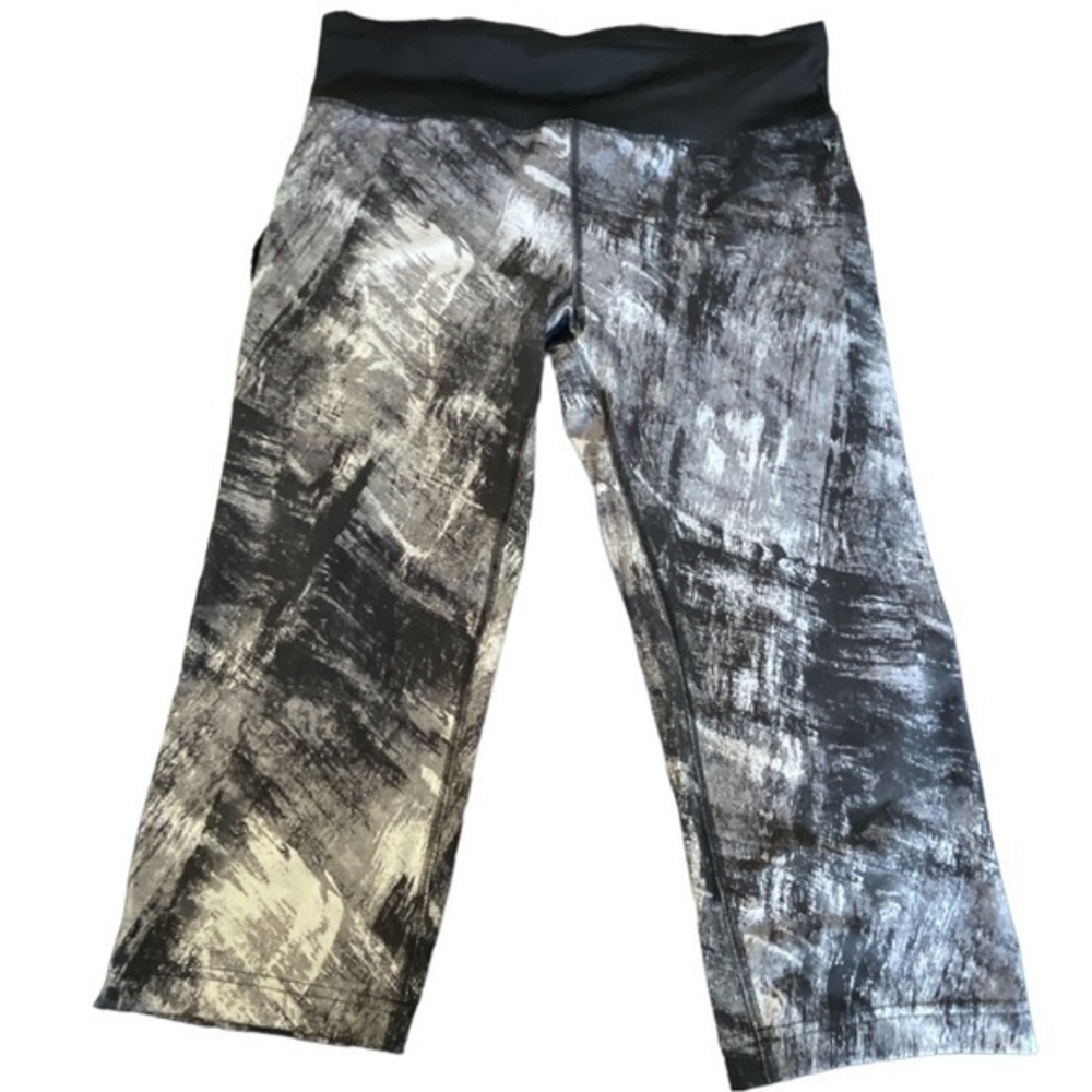 Danskin Now Capri Leggings Black Gray Size Med EUC #7090
